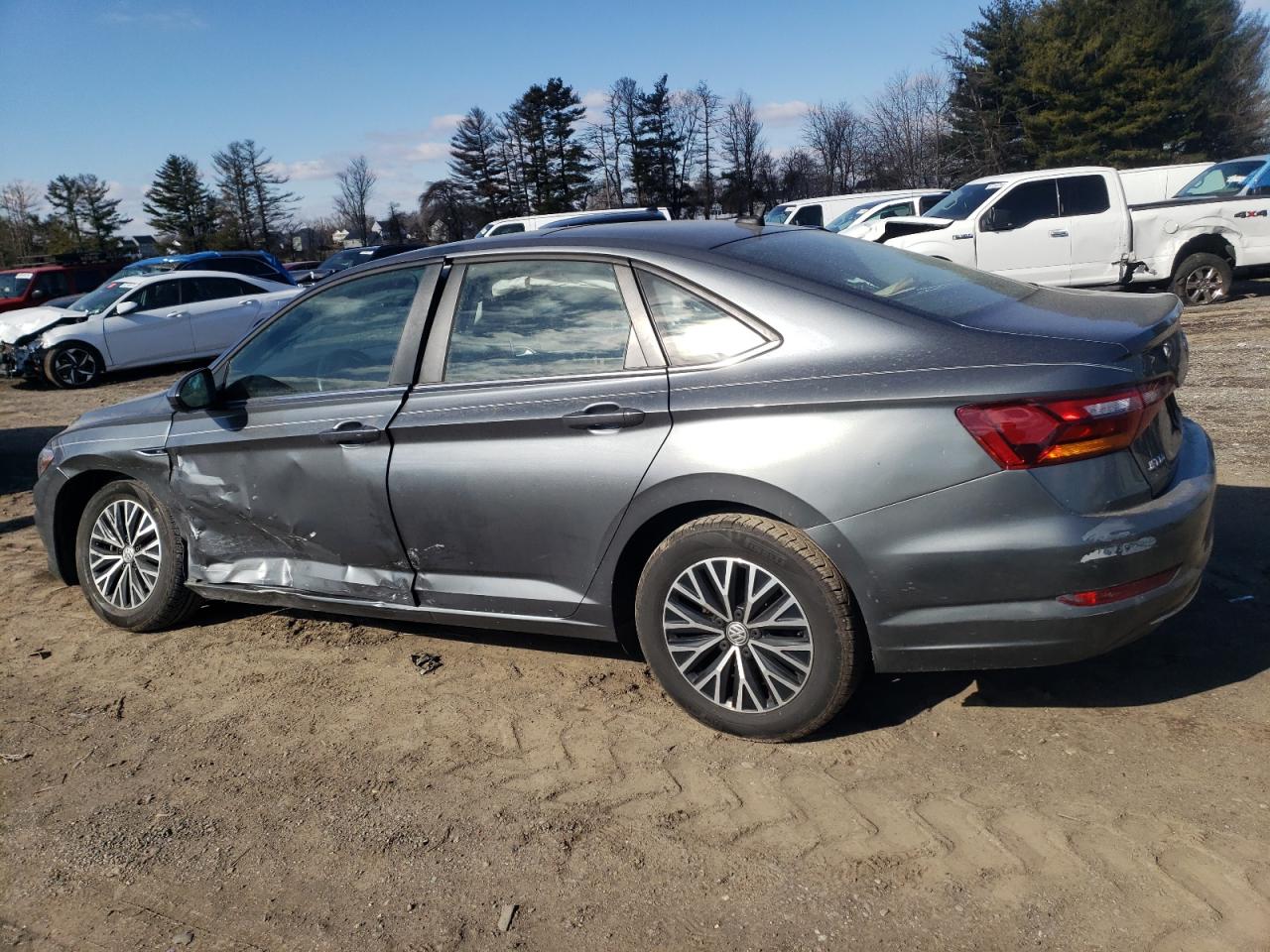 2019 Volkswagen Jetta - Image 2
