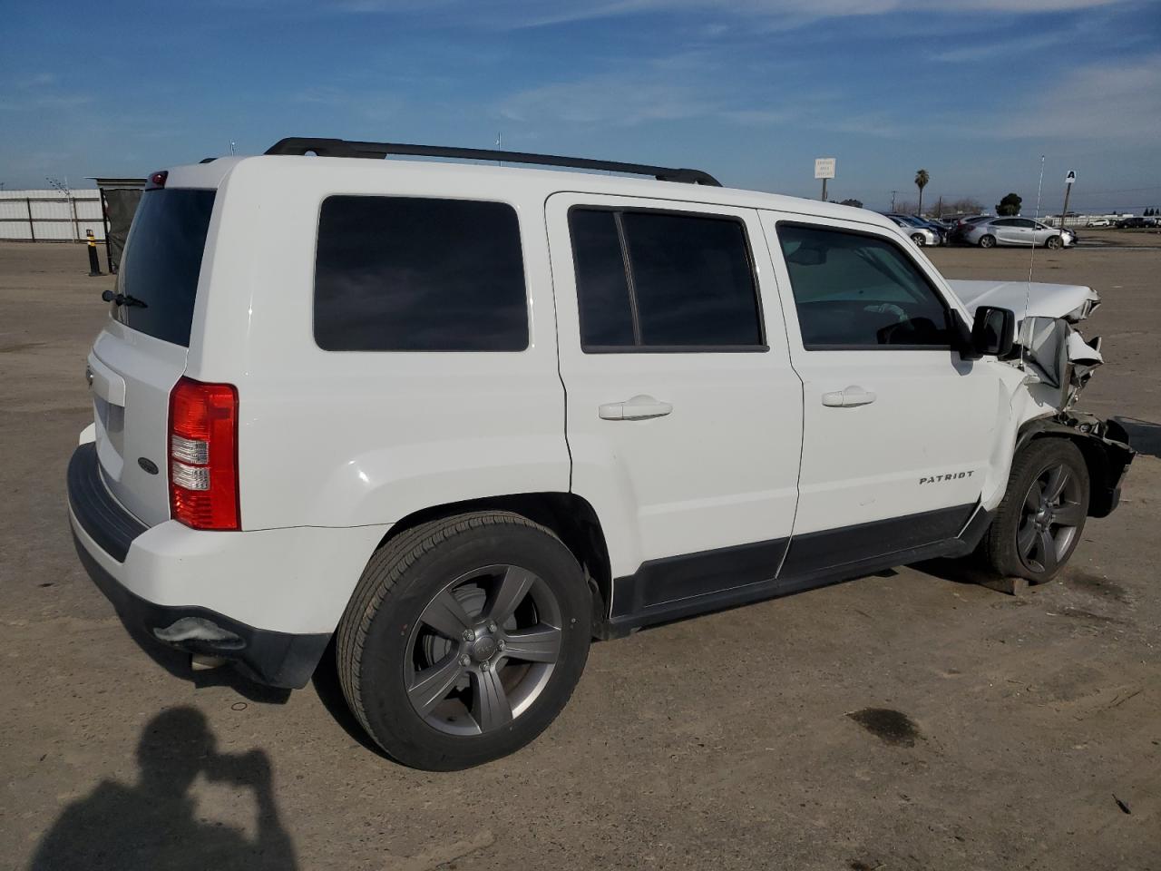 2015 Jeep Liberty (Patriot) - Image 3