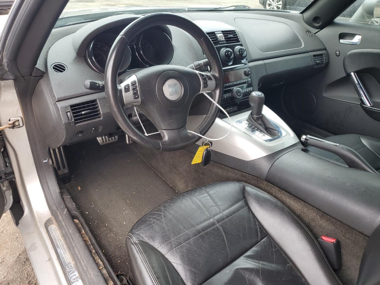 2008 Saturn Sky - Image 8