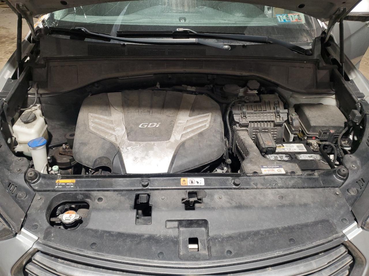 2018 Hyundai Santa Fe - Image 12