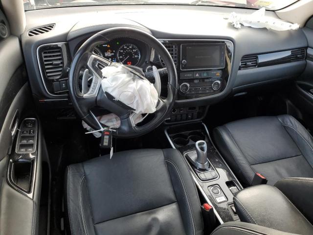 MITSUBISHI OUTLANDER 2018 Красный