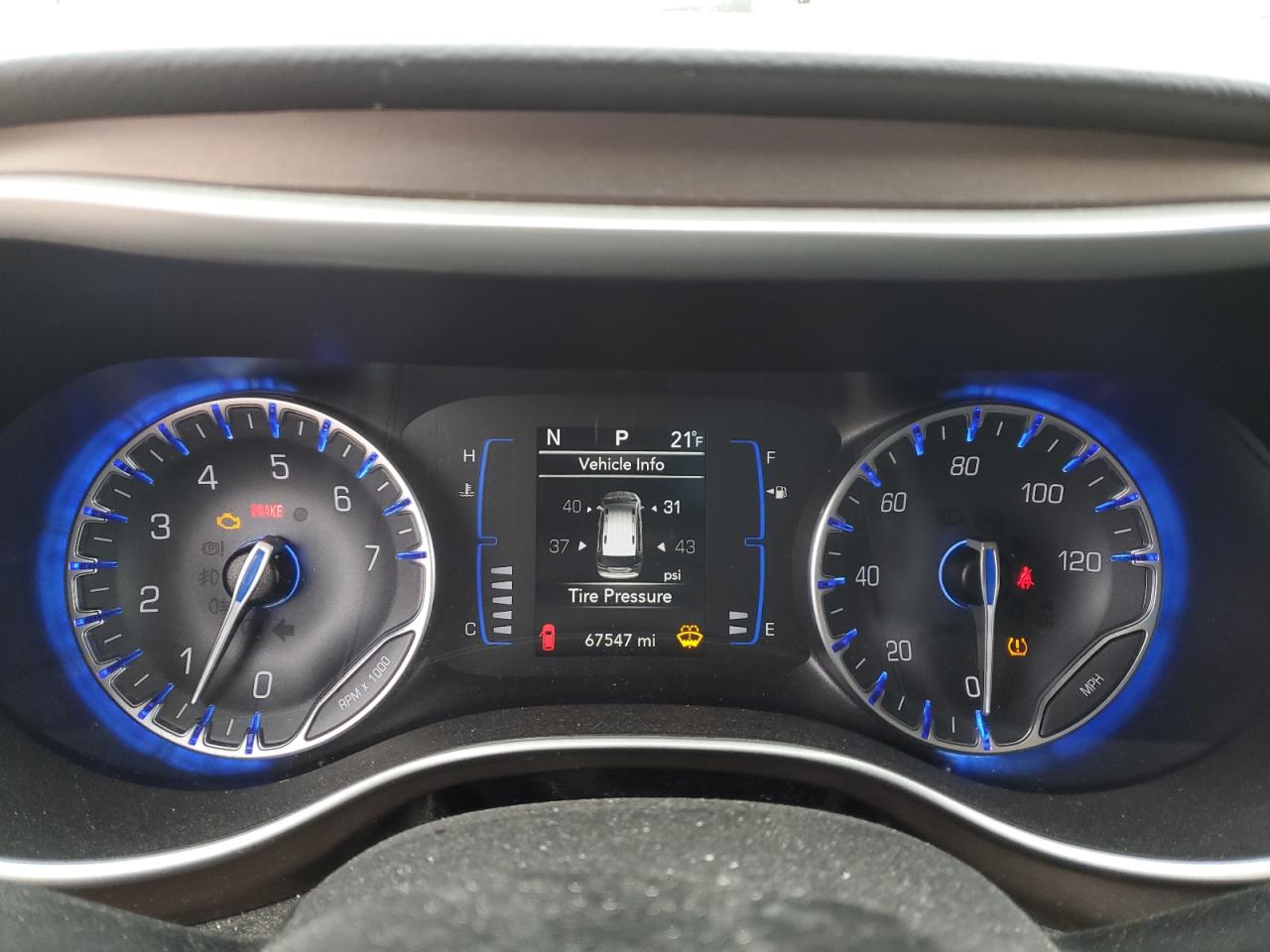 2019 Chrysler Pacifica - Image 9