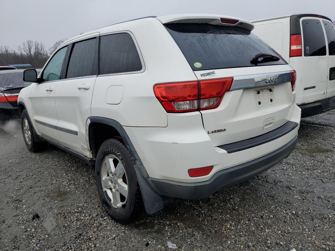 2013 Jeep Grand Cherokee - Image 2