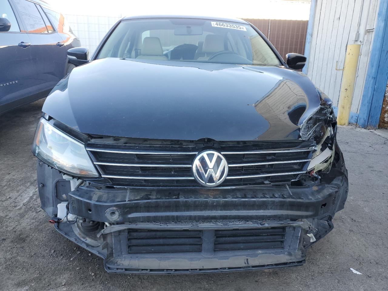 2015 Volkswagen Jetta - Image 5