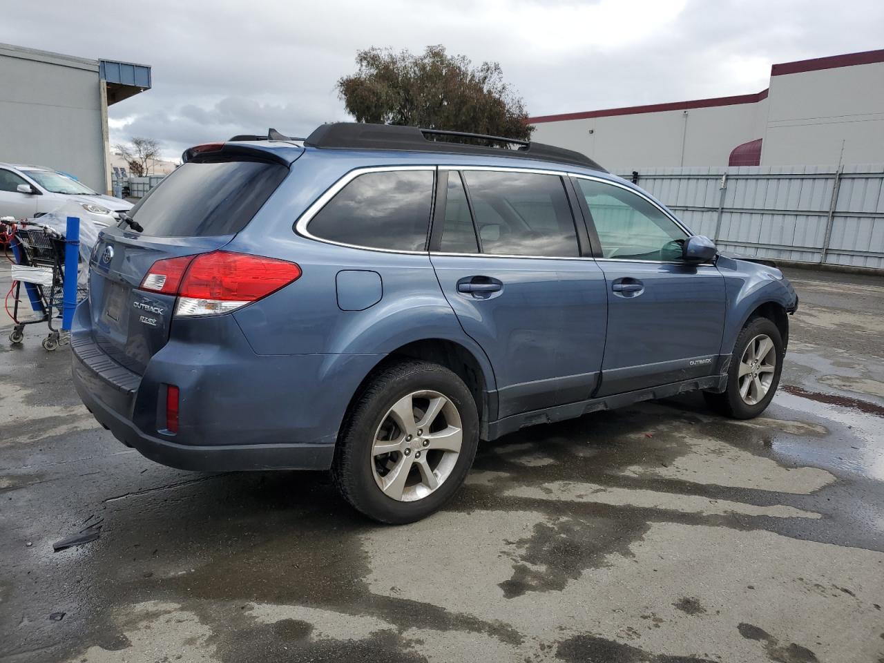 2013 Subaru Outback - Image 3