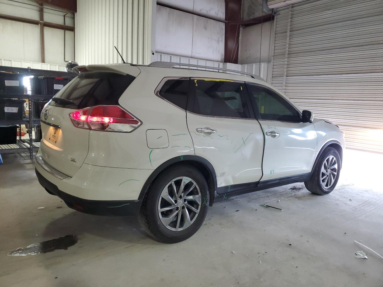 2015 Nissan Rogue - Image 3