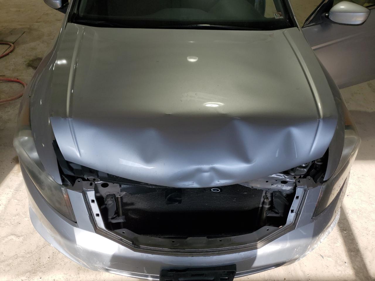 2009 Honda Accord - Image 11