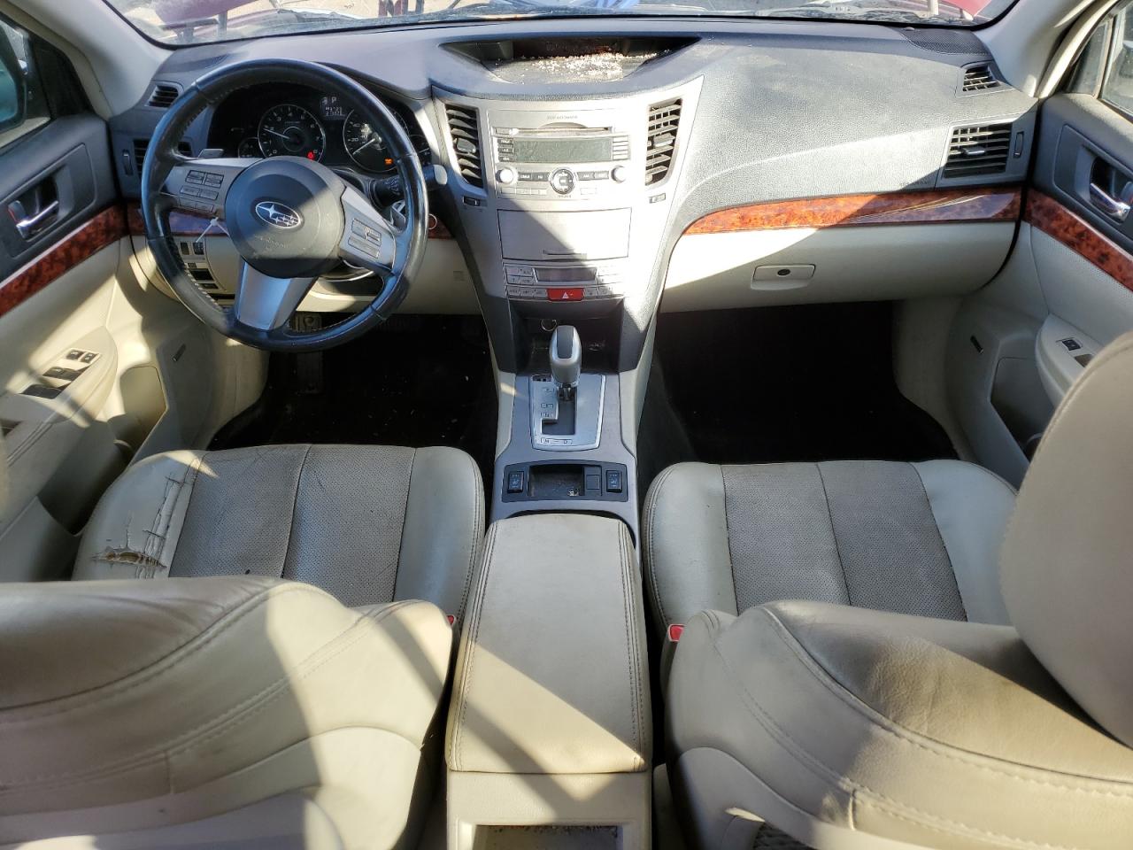 2011 Subaru Outback - Image 8