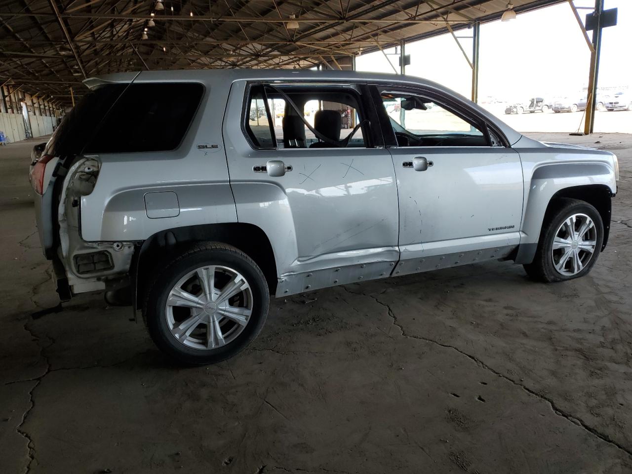 2017 GMC Terrain - Image 3