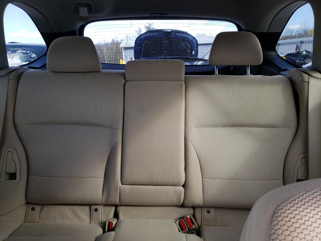 2018 Subaru Outback - Image 10