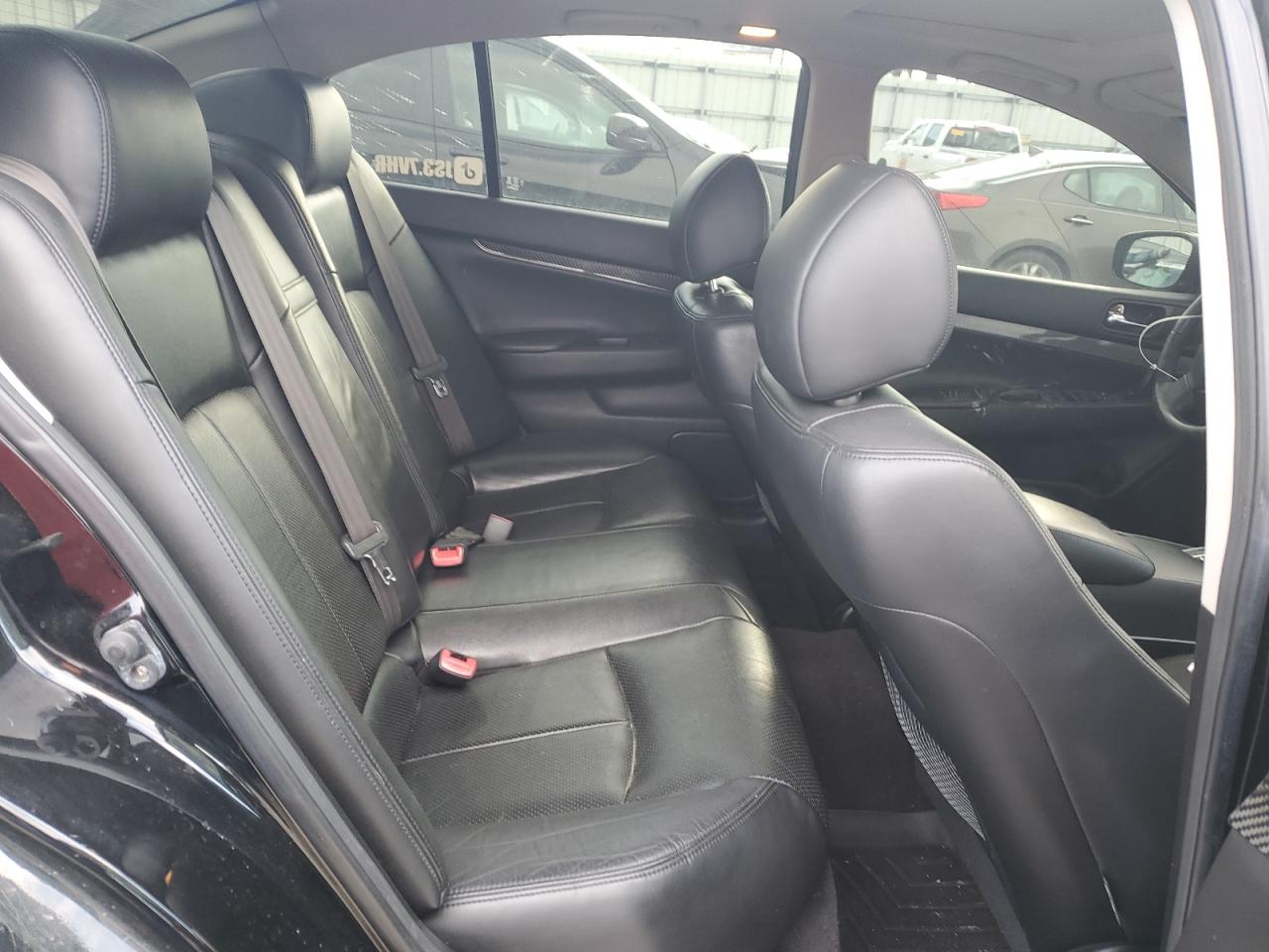 2011 Infiniti G - Image 10