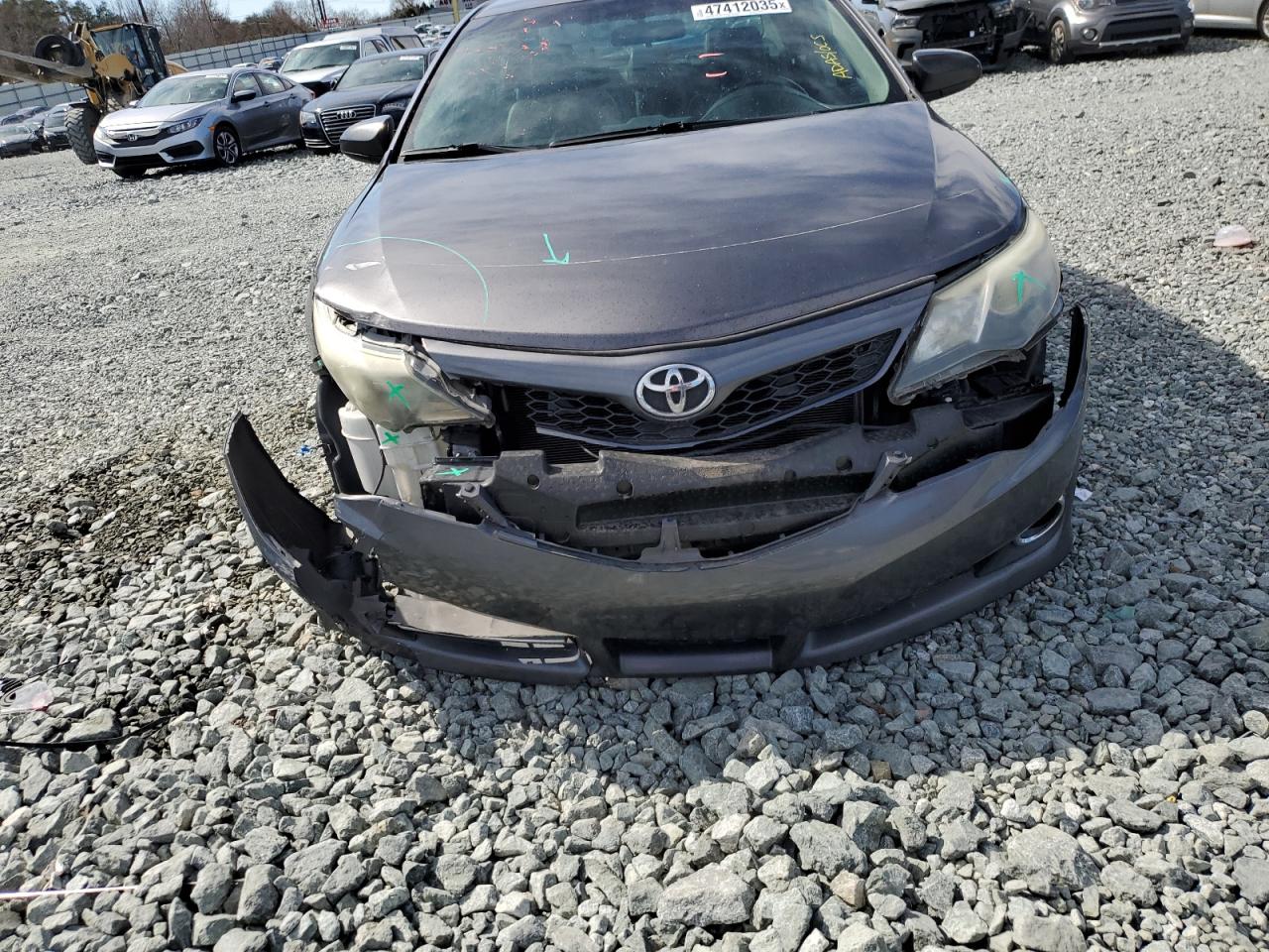 2014 Toyota Camry - Image 5