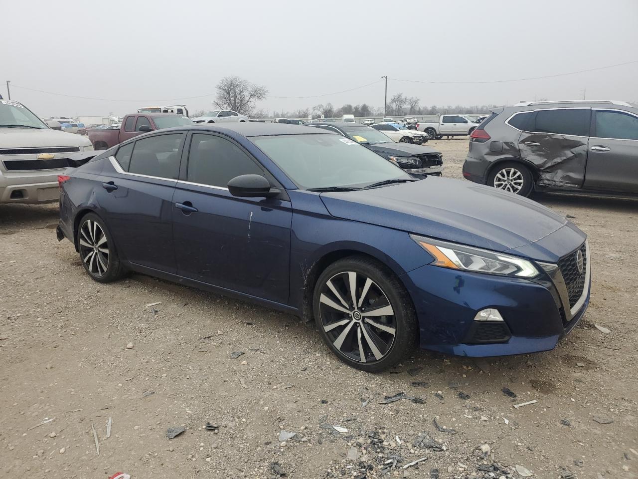2022 Nissan Altima - Image 4