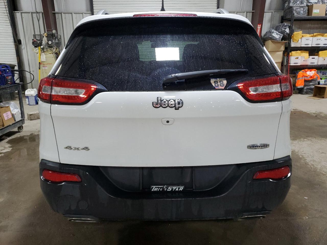 2018 Jeep Grand Cherokee - Image 6