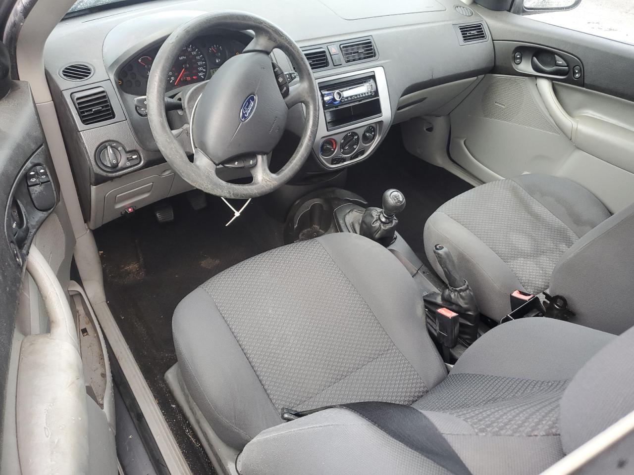 2005 Ford Focus - Image 8