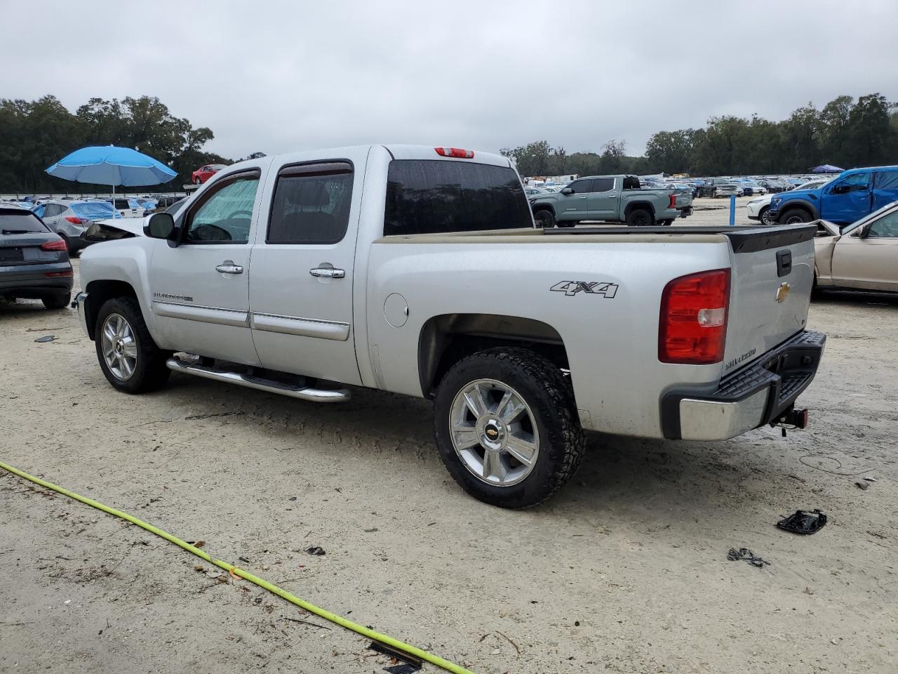 2012 Chevrolet Silverado - Image 2