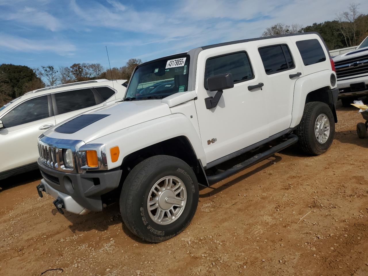 2009 Hummer H3 - Image 1