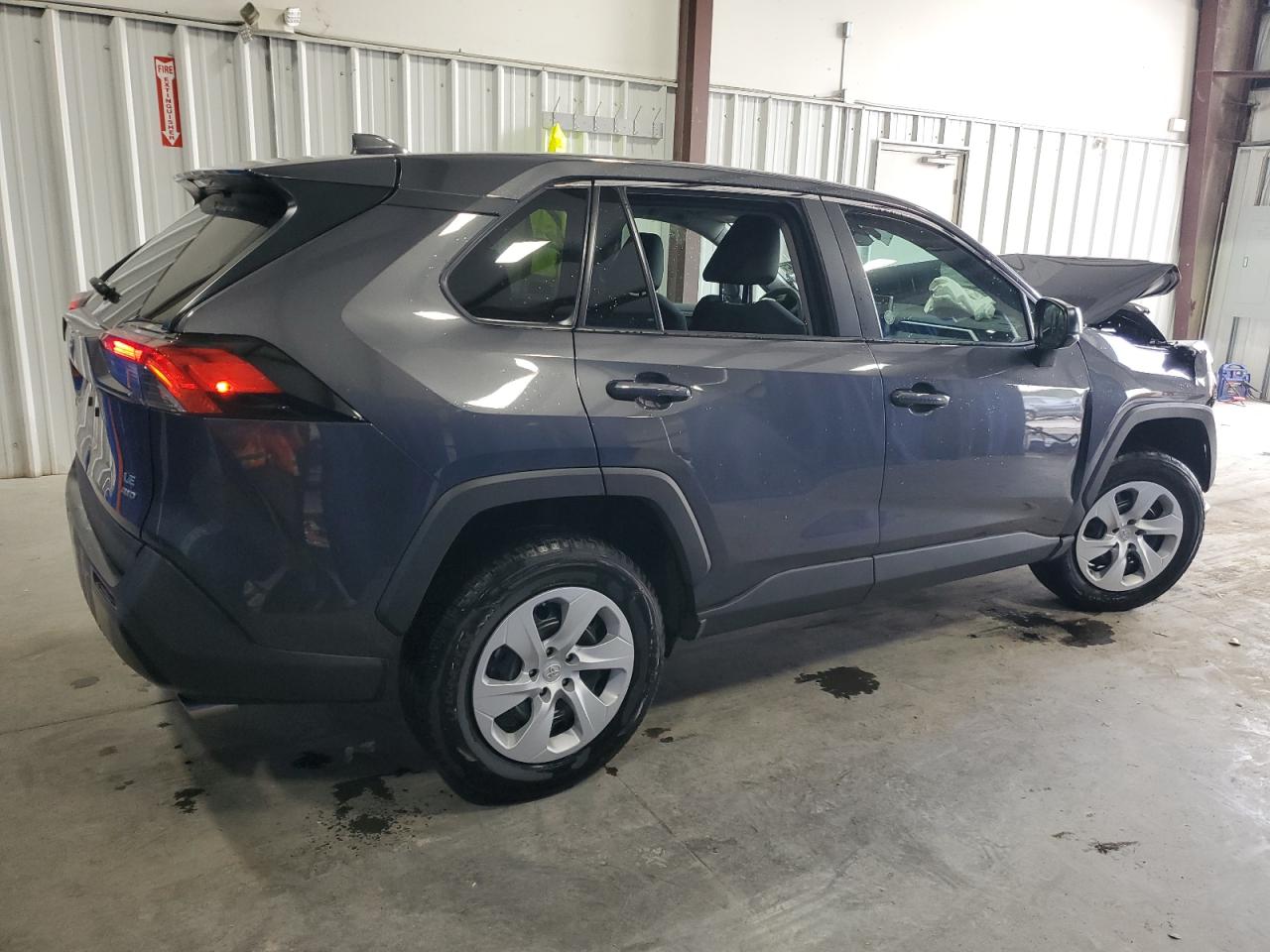 2024 Toyota RAV 4 - Image 3