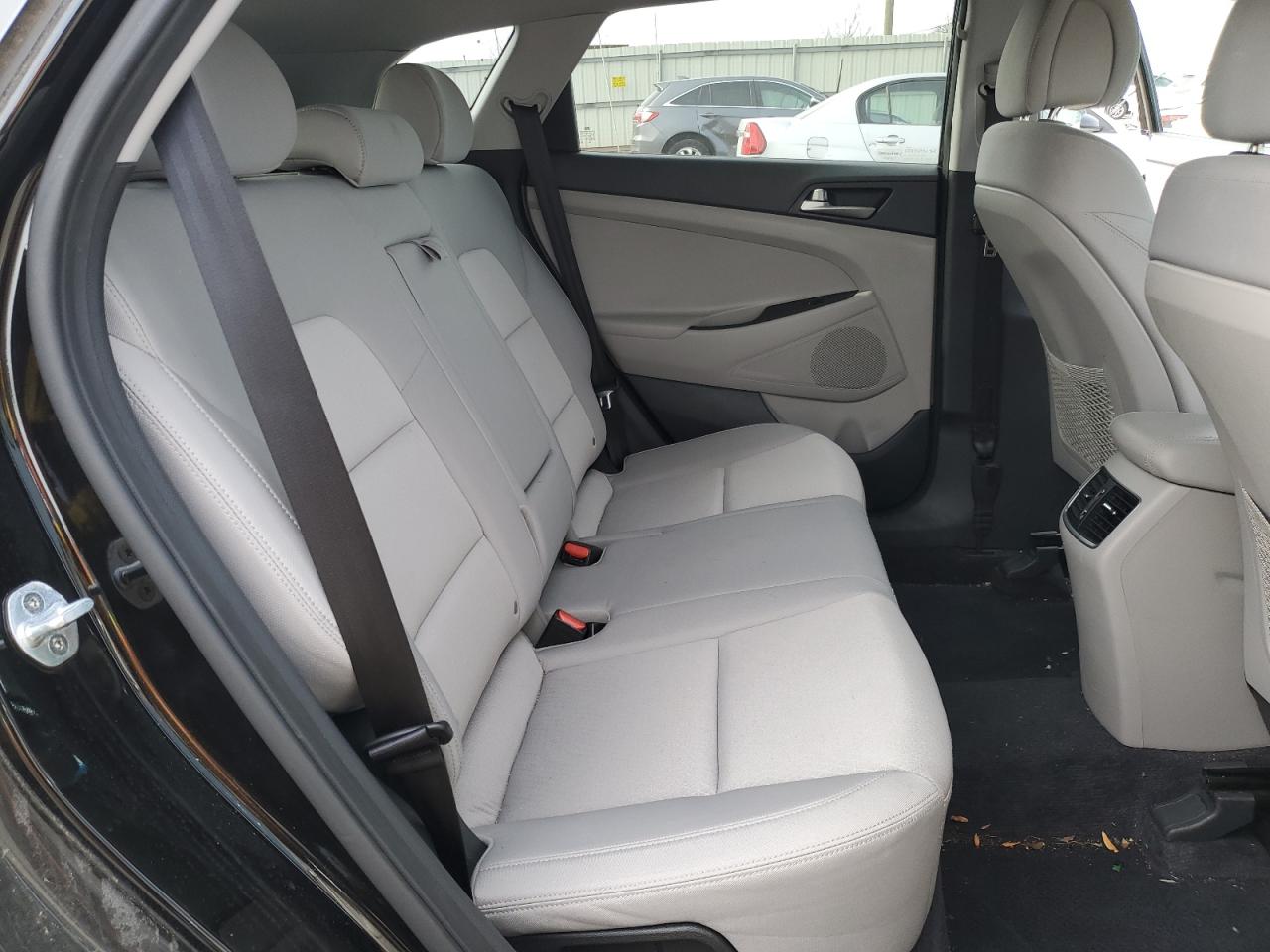2018 Hyundai Tucson - Image 12