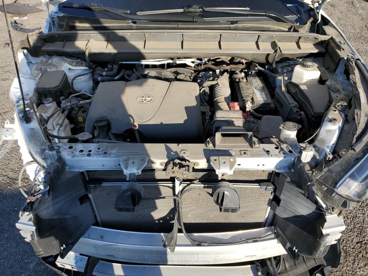 2021 Toyota Highlander - Image 12
