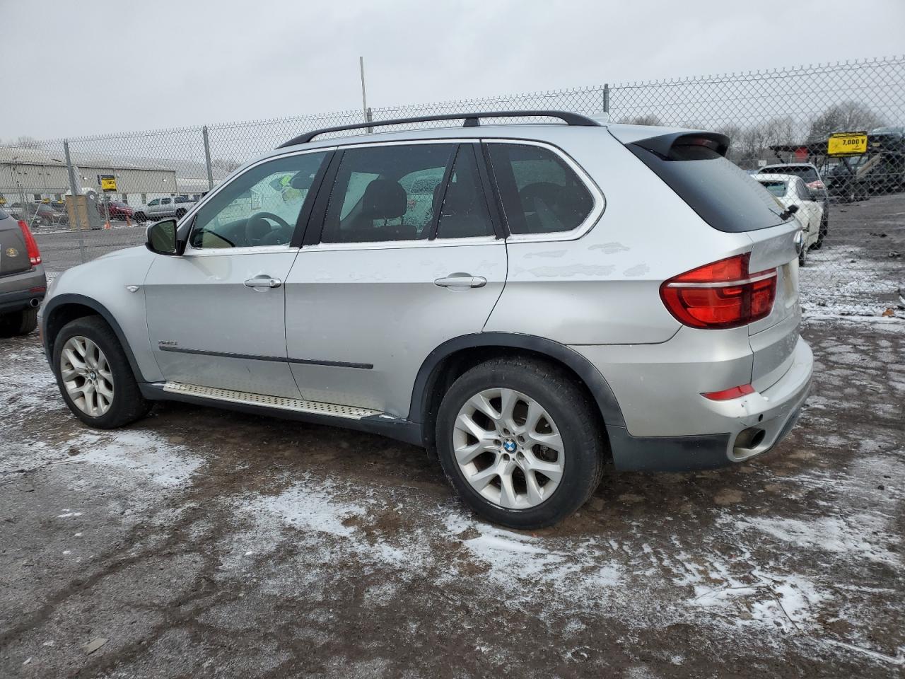 2013 BMW X5 - Image 2