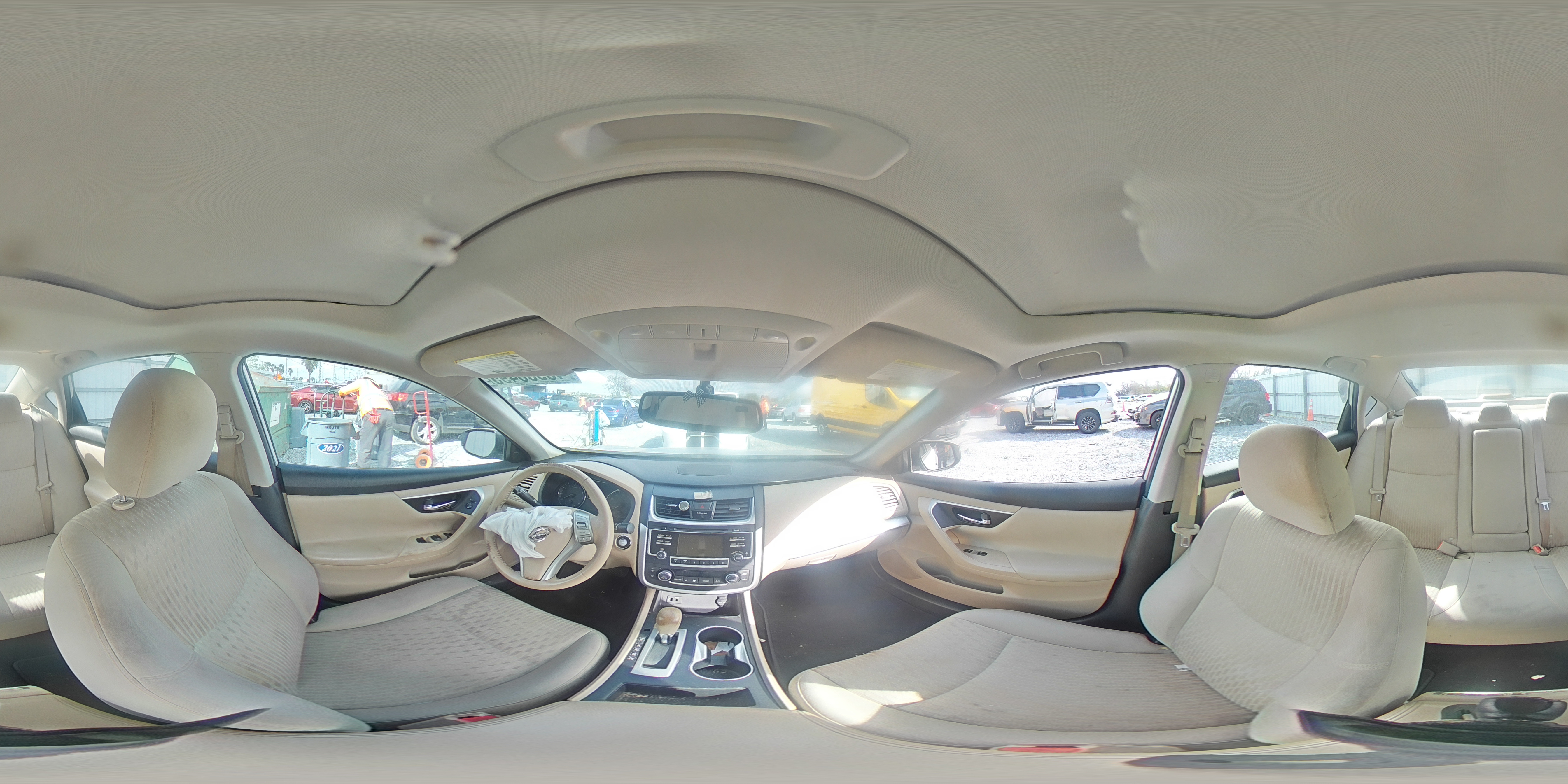 2016 Nissan Altima - Image 13