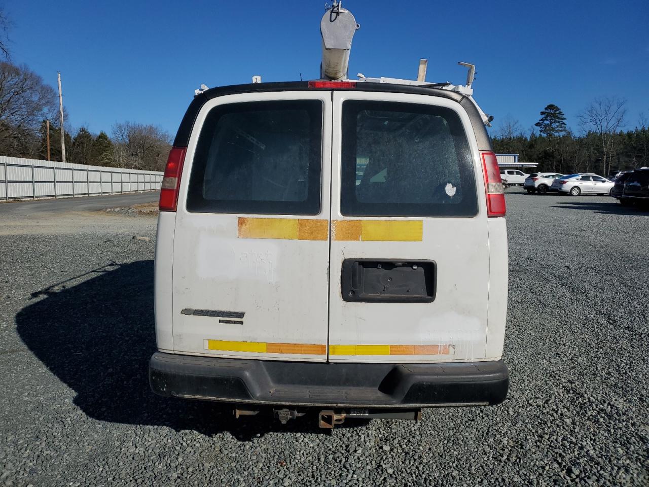 2012 Chevrolet Express - Image 6