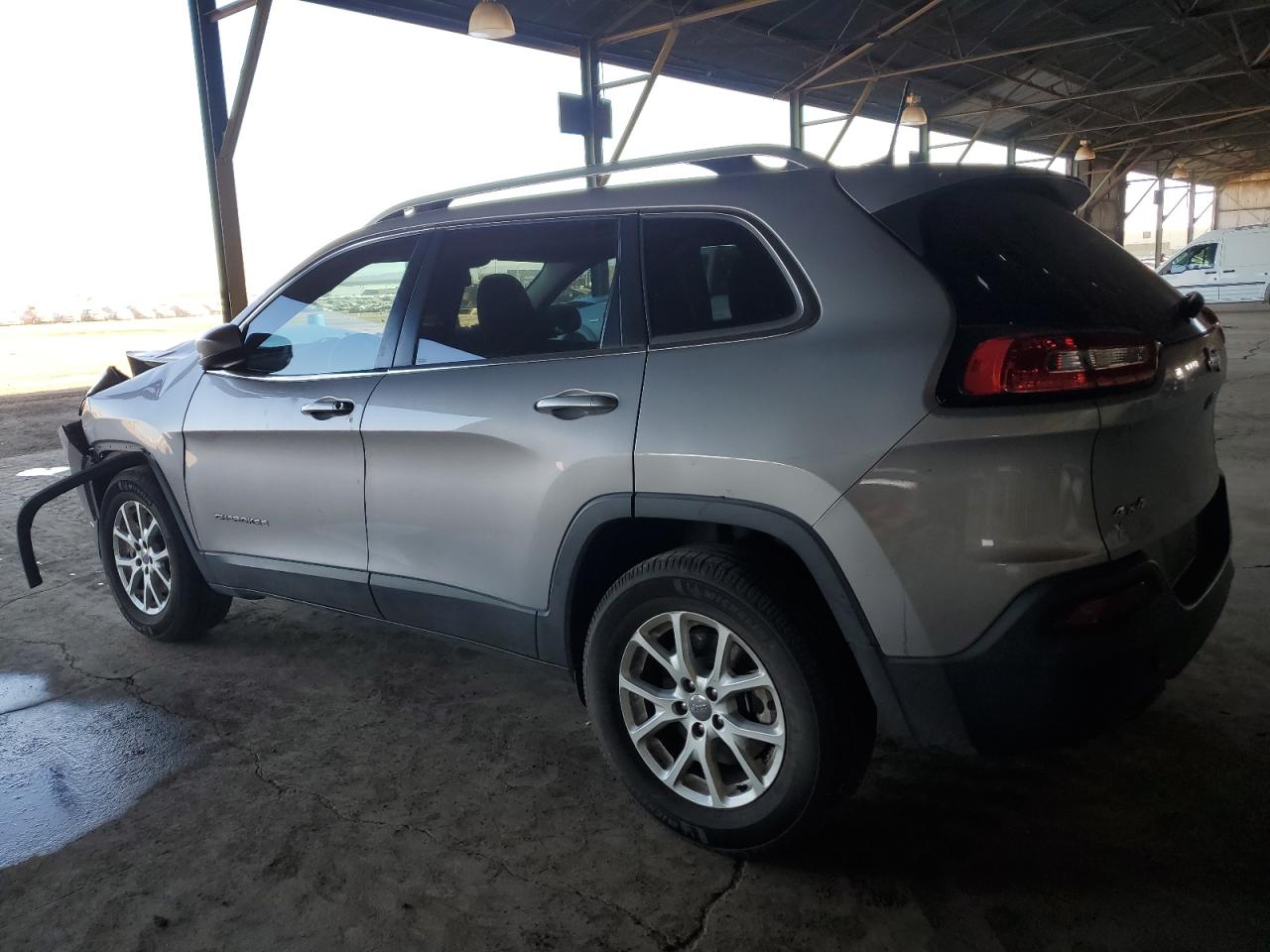 2018 Jeep Grand Cherokee - Image 2