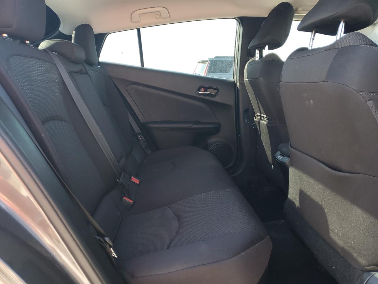 2020 Toyota Prius - Image 10