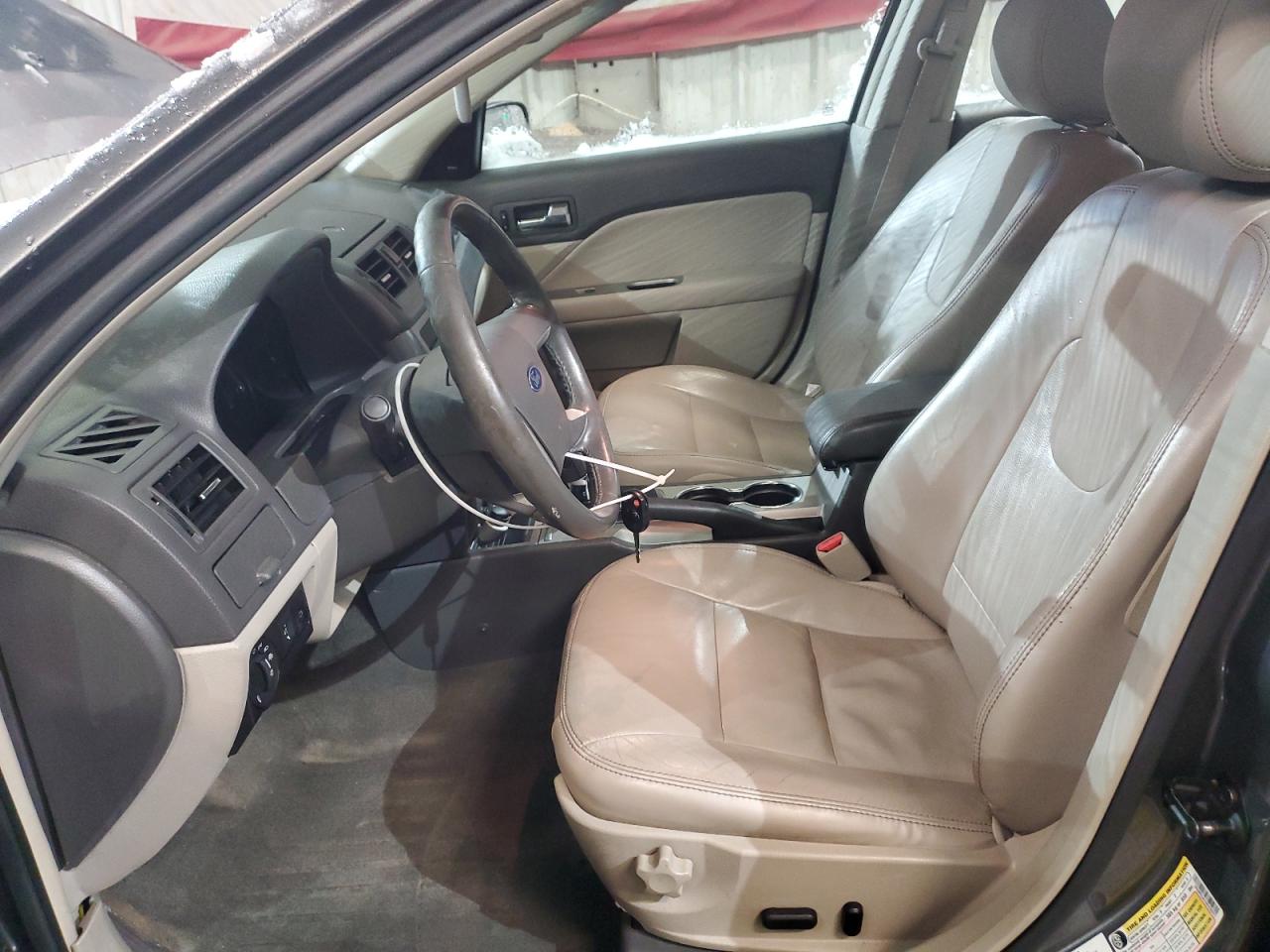 2010 Ford Fusion - Image 7