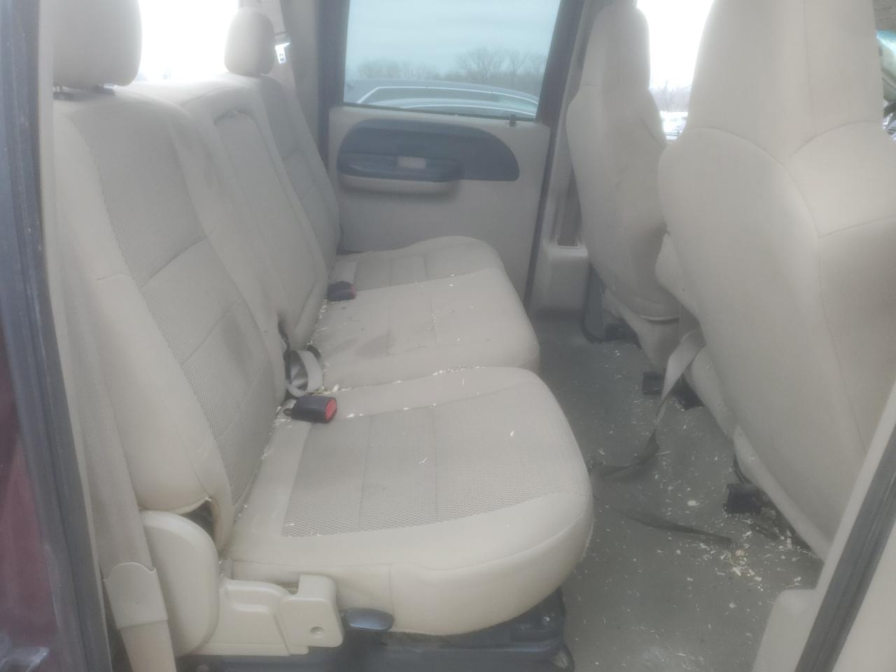 2006 Ford F250 - Image 11
