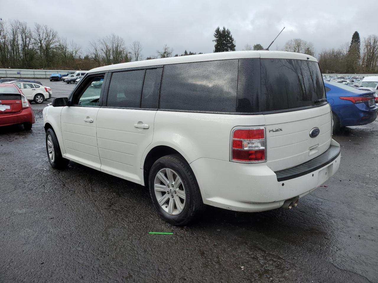 2011 Ford Flex - Image 2