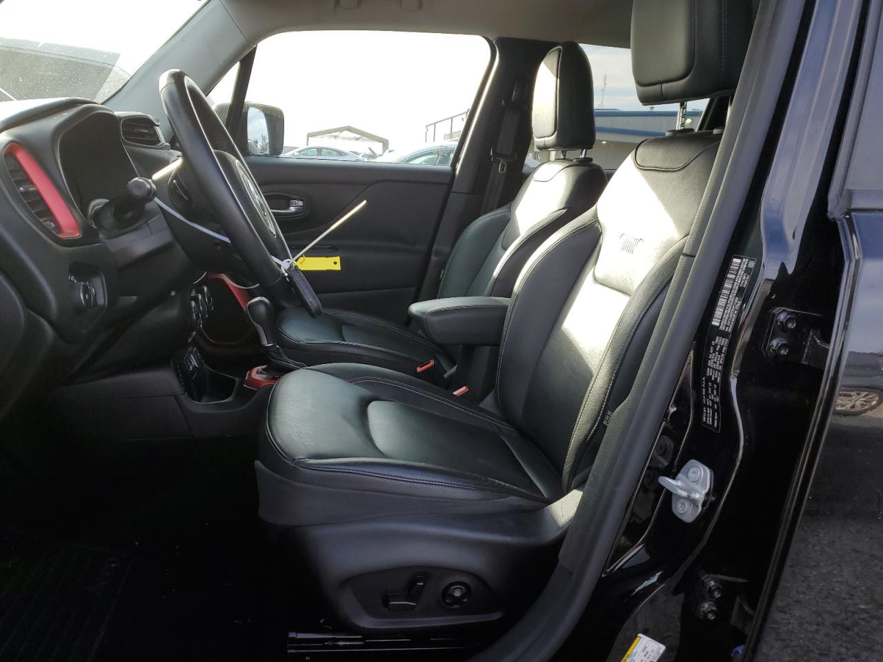 2015 Jeep Renegade - Image 7