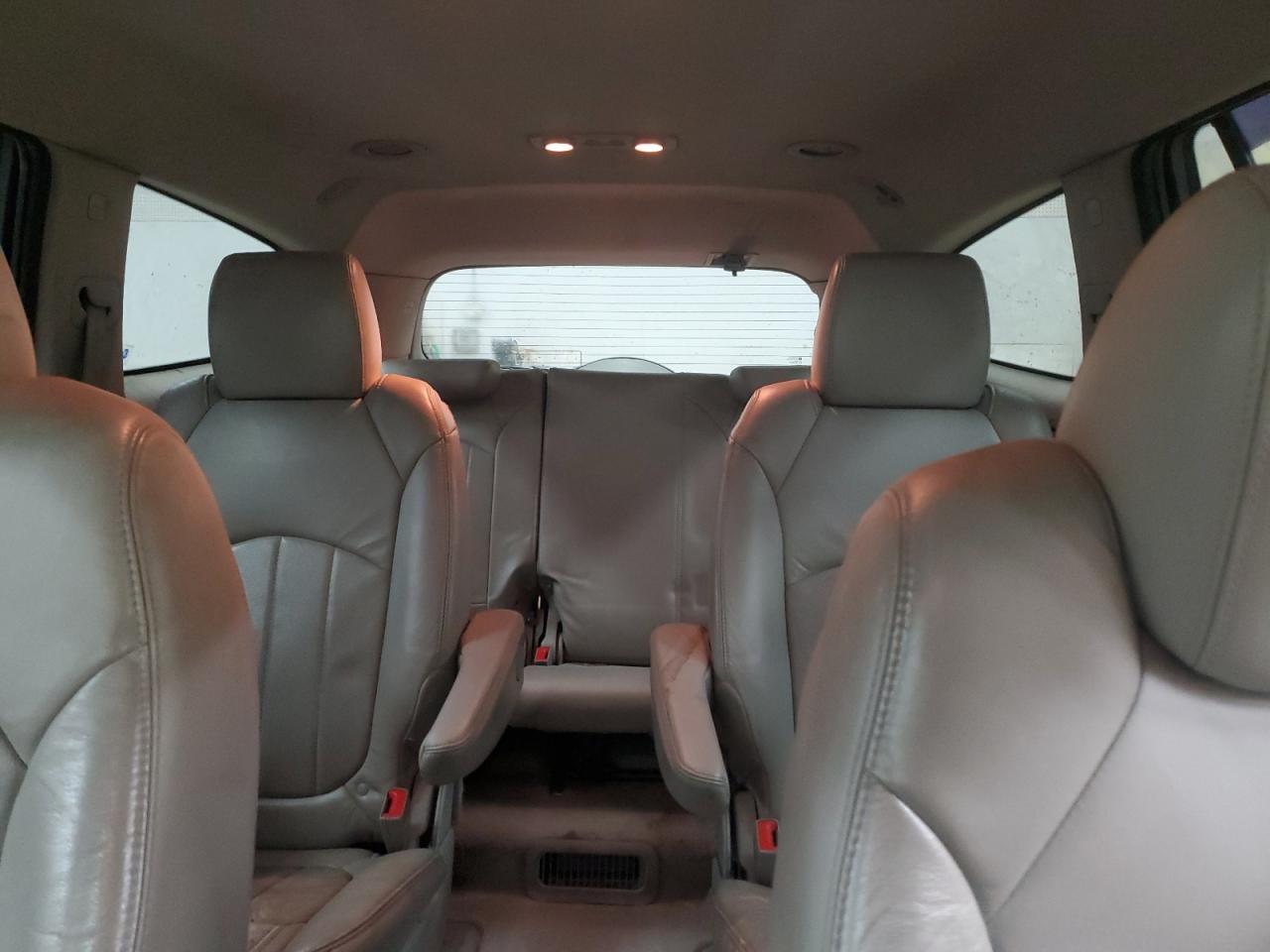 2011 Buick Enclave - Image 10