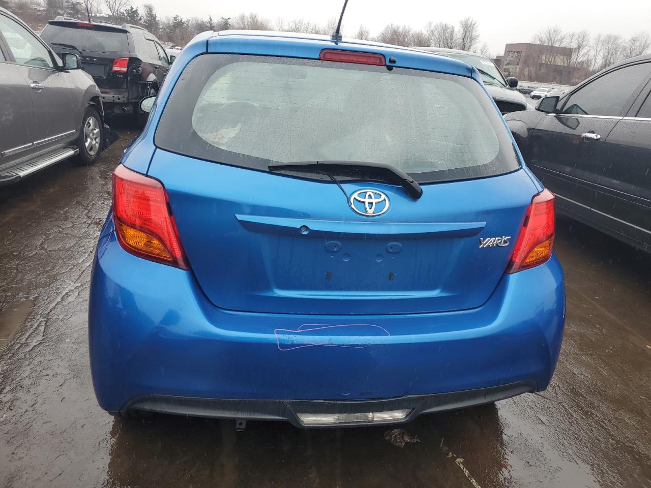 2015 Toyota Yaris - Image 6