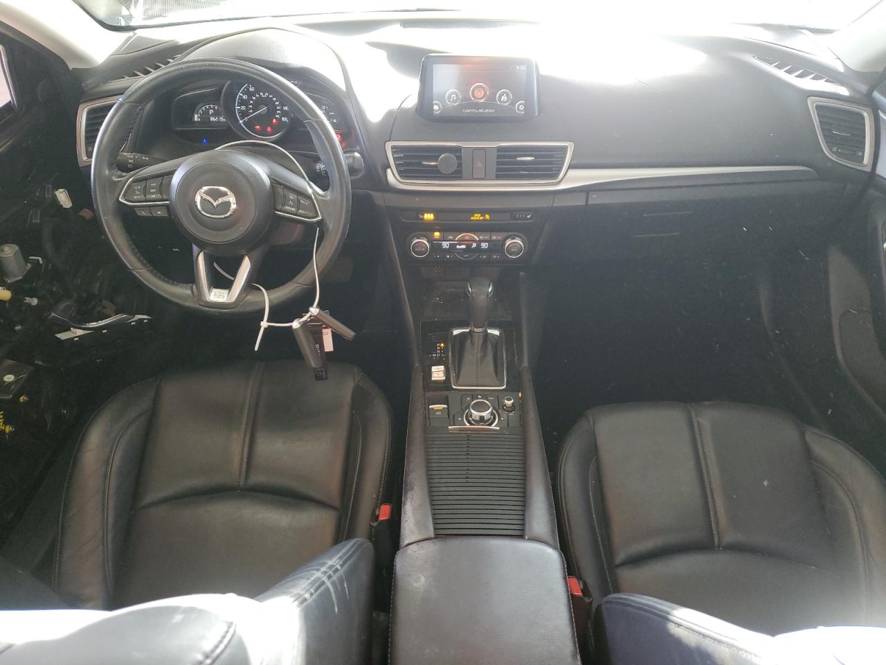 2018 Mazda 3 - Image 8