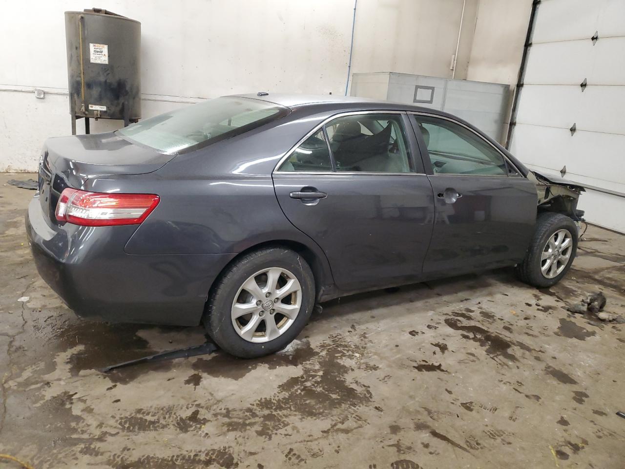 2011 Toyota Camry - Image 3