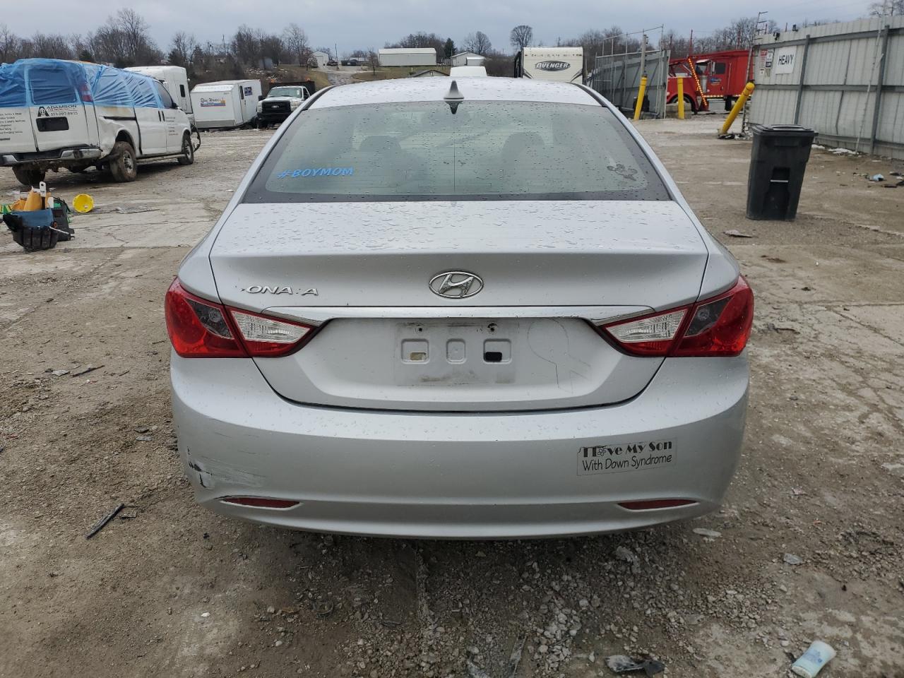 2011 Hyundai Sonata - Image 6