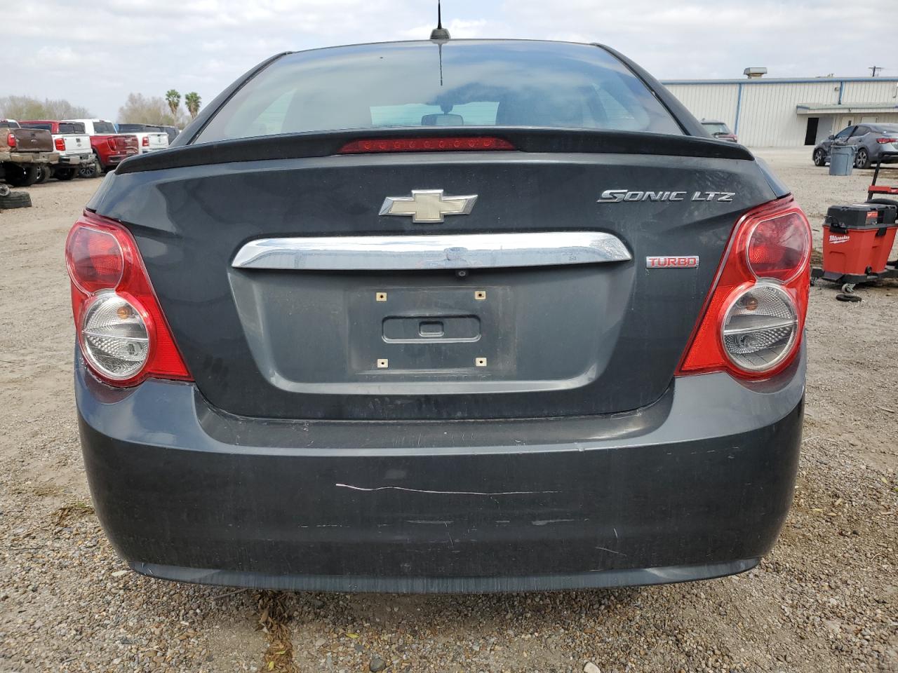 2015 Chevrolet Sonic - Image 6