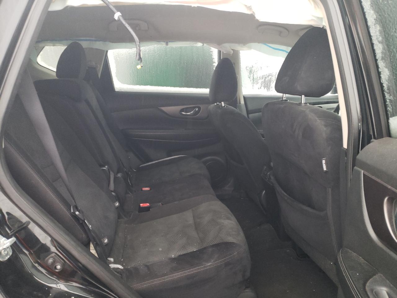 2015 Nissan Rogue - Image 11