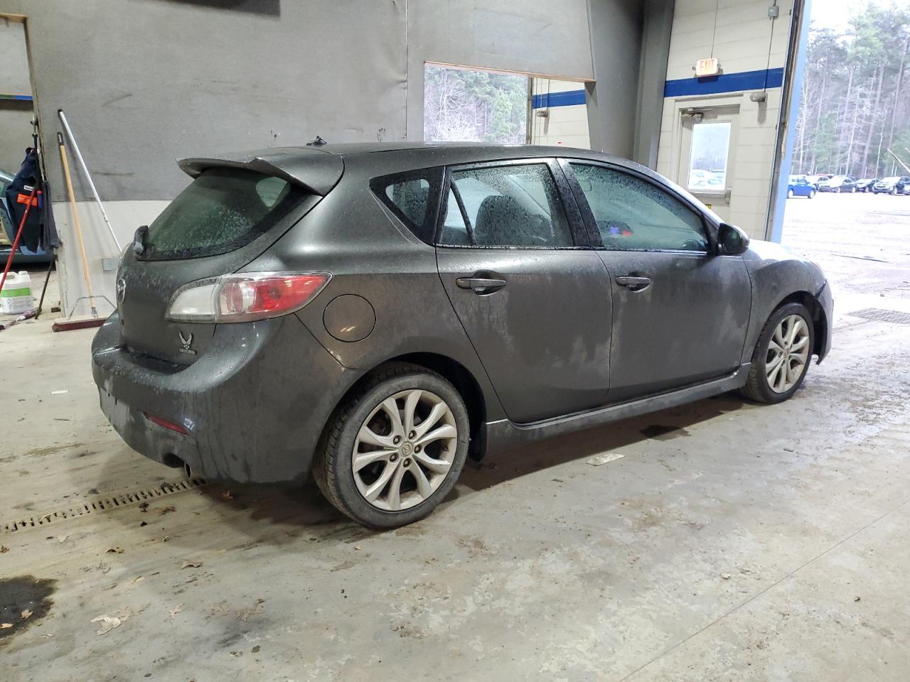 2011 Mazda 3 - Image 3