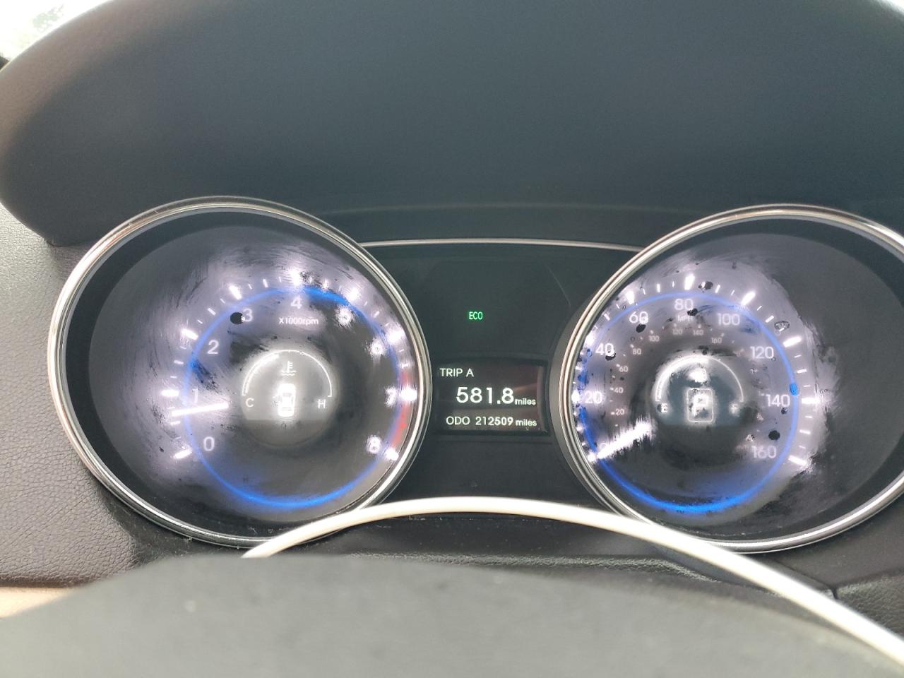 2013 Hyundai Sonata - Image 9