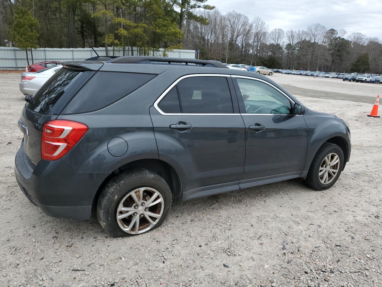 2017 Chevrolet Equinox - Image 3