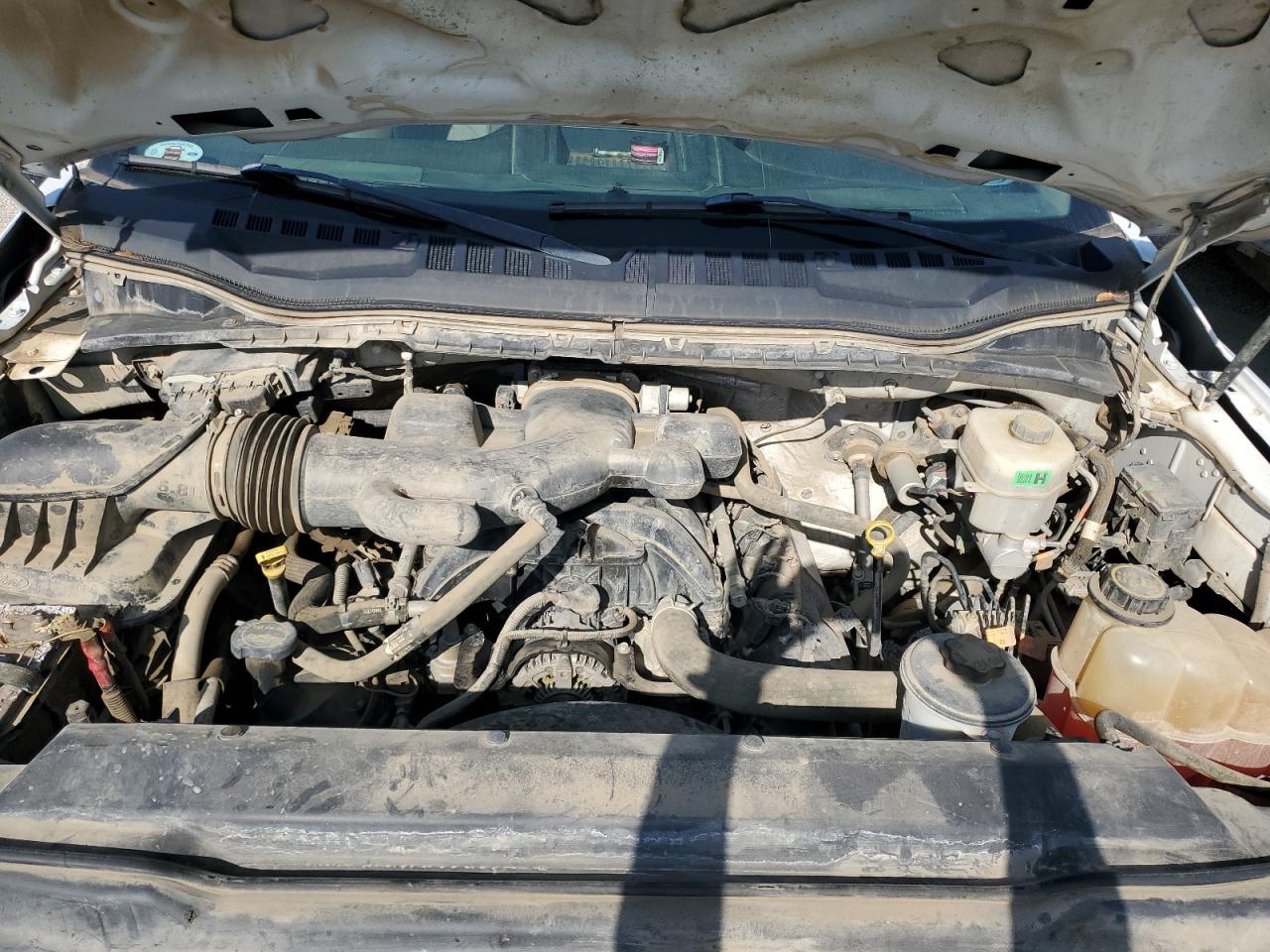 2018 Ford F550 - Image 12