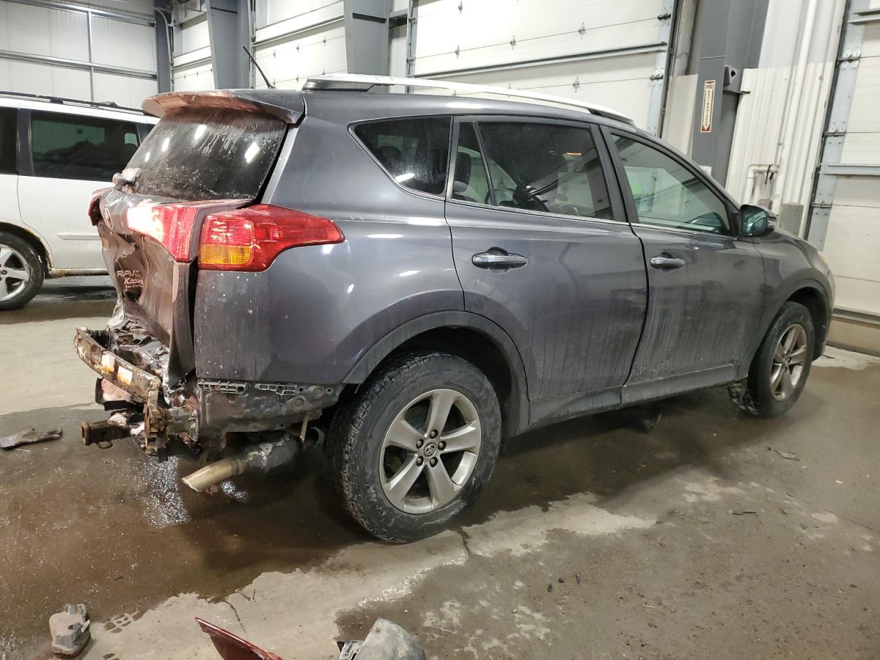 2015 Toyota RAV 4 - Image 3