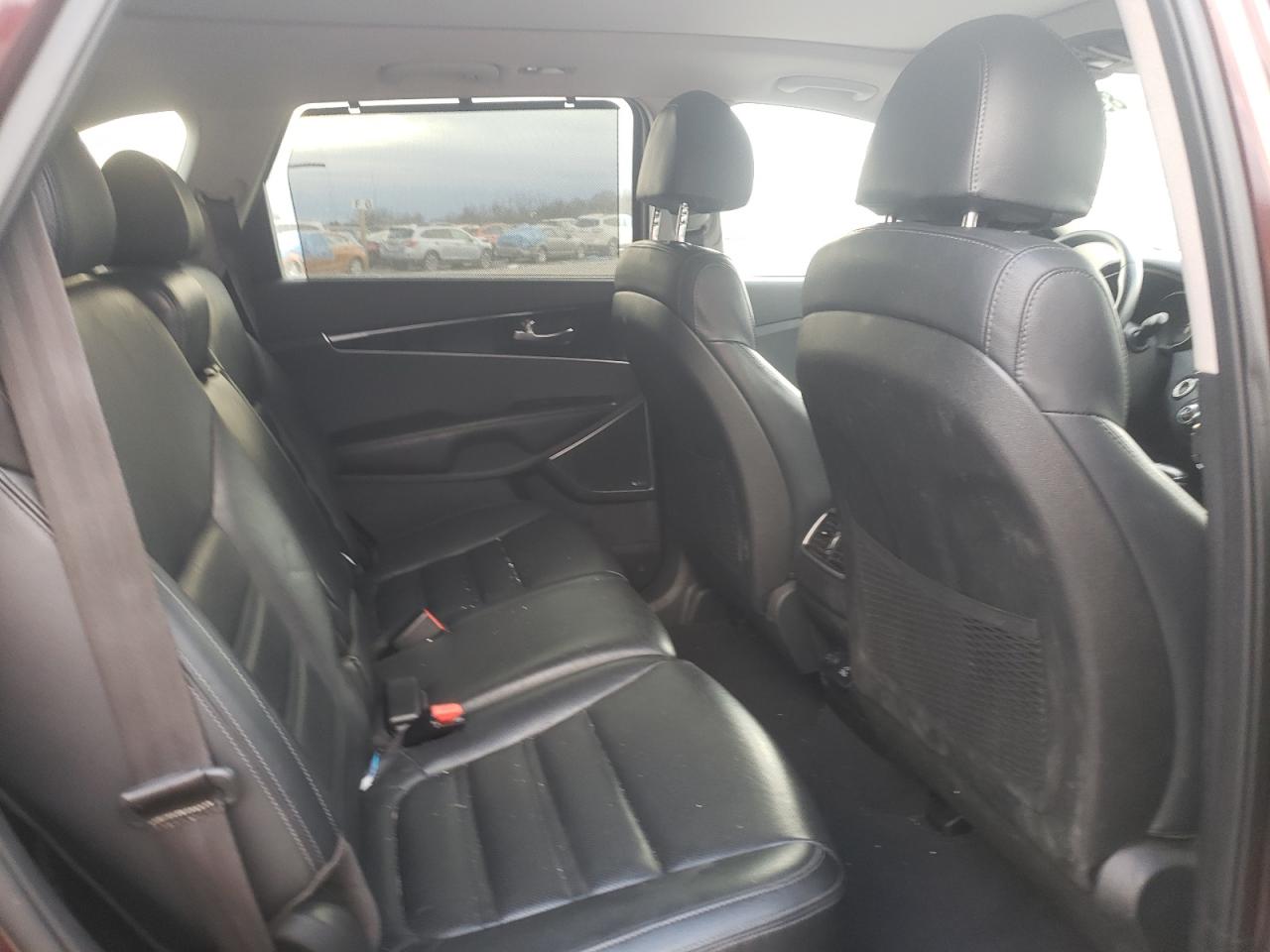 2018 Kia Sorento - Image 11
