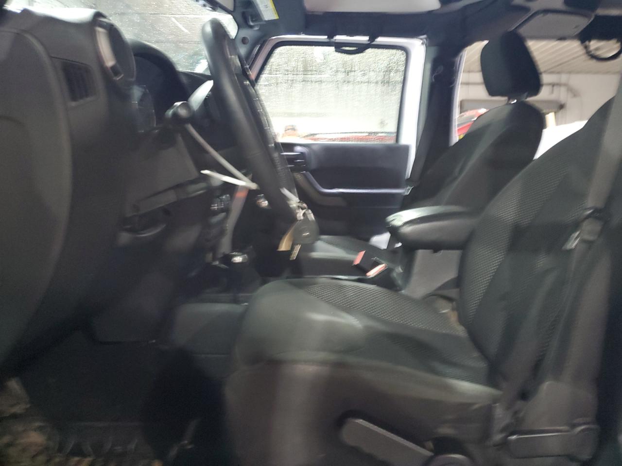 2016 Jeep Wrangler - Image 7