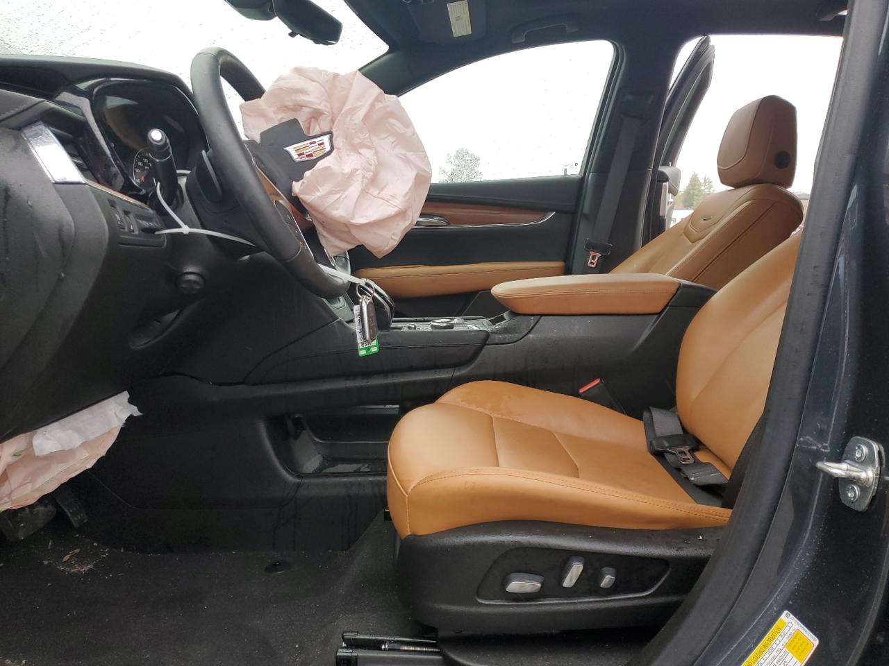 2021 Cadillac XT5 - Image 7