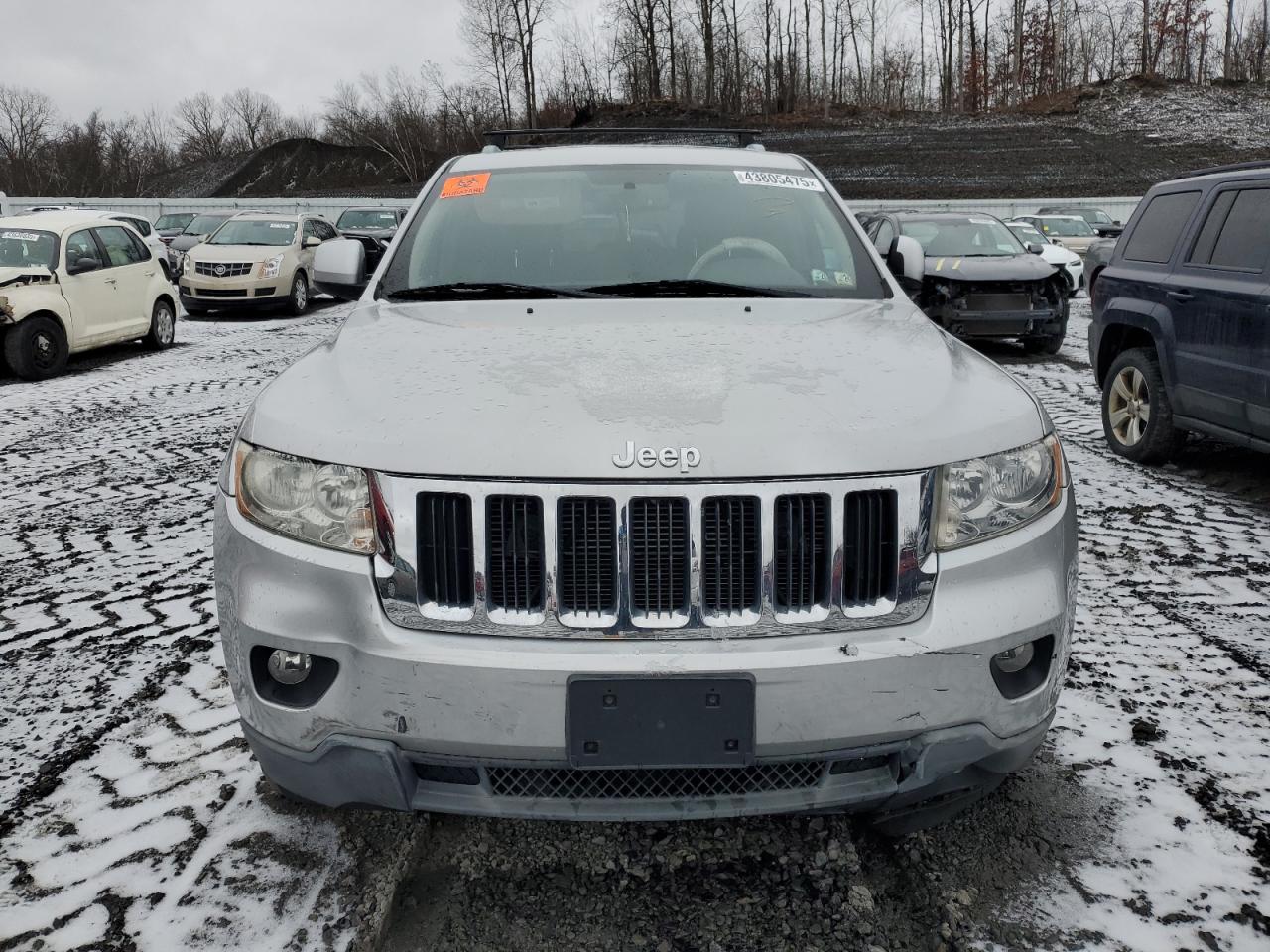 2011 Jeep Grand Cherokee - Image 5