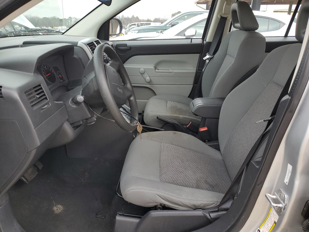 2007 Jeep Compass - Image 7